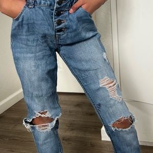 Super skinny denim jeans, super cute and casual